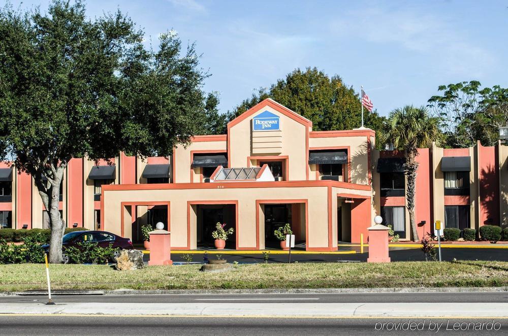 Bay Inn On Busch Tampa Eksteriør billede