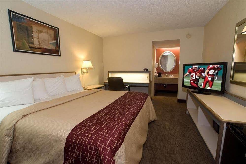 Bay Inn On Busch Tampa Eksteriør billede